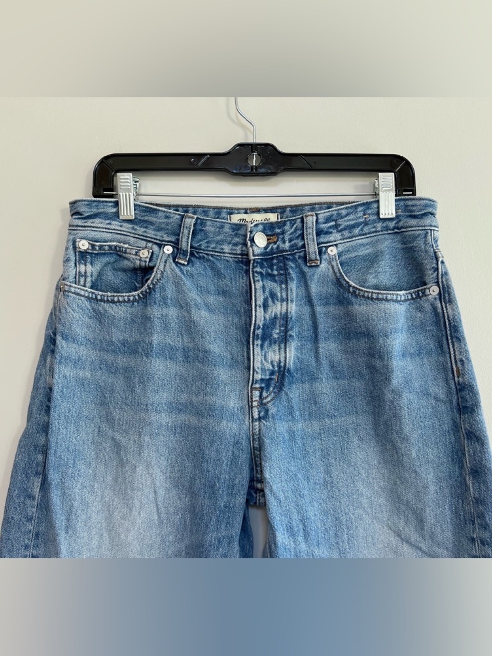 Madewell The Darted Barrel-Leg Button Fly Cotton Denim Jeans Light Blue, size 2 - Picture 6 of 12